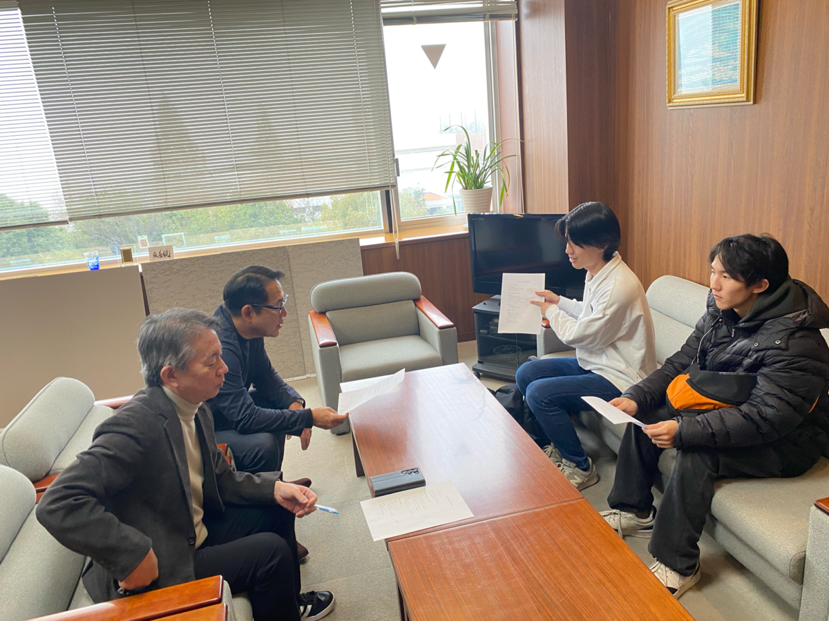 学生代表者会議より学長との第三回目の面談を実施